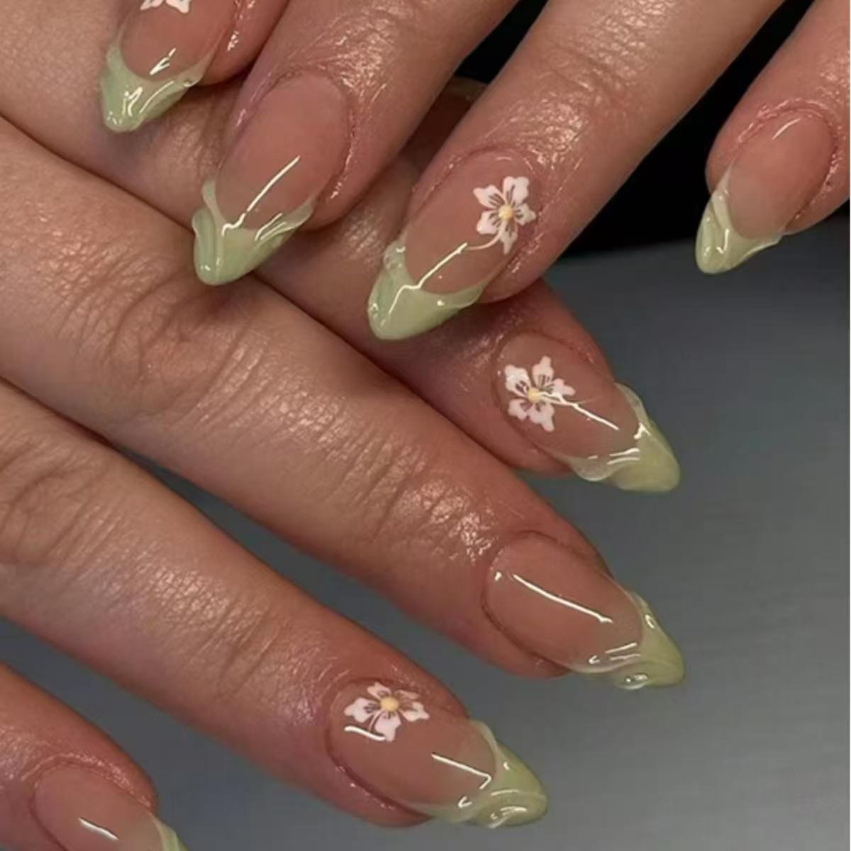 Nail Art Aesthetic - 24 Stück einfache grüne französische künstliche
