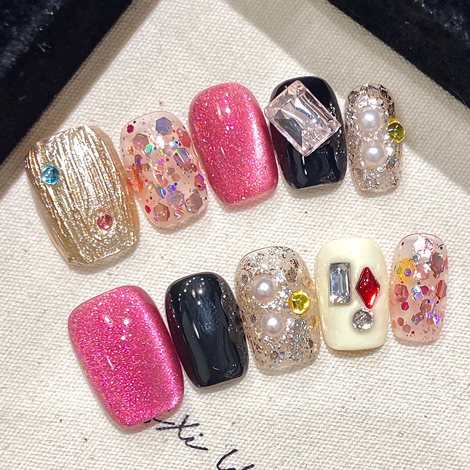 Handgemachte Presse auf Nägeln – Nail Art Aesthetic Bewertung und Preis